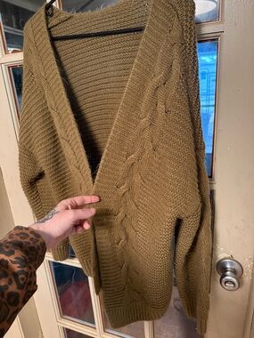 Oversized Open-Front Cable Knit Women’s Sweater Cardigan - Olive